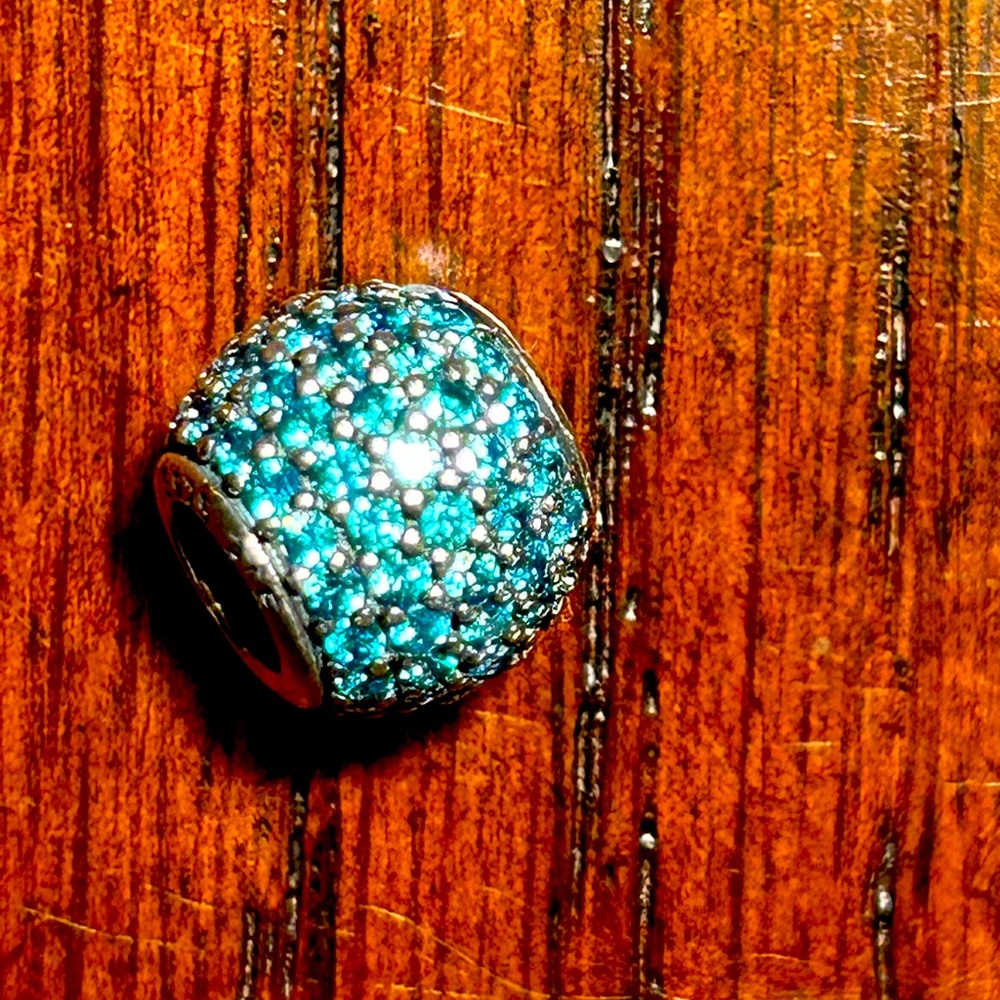 Pandora charm Beautiful 🤩
